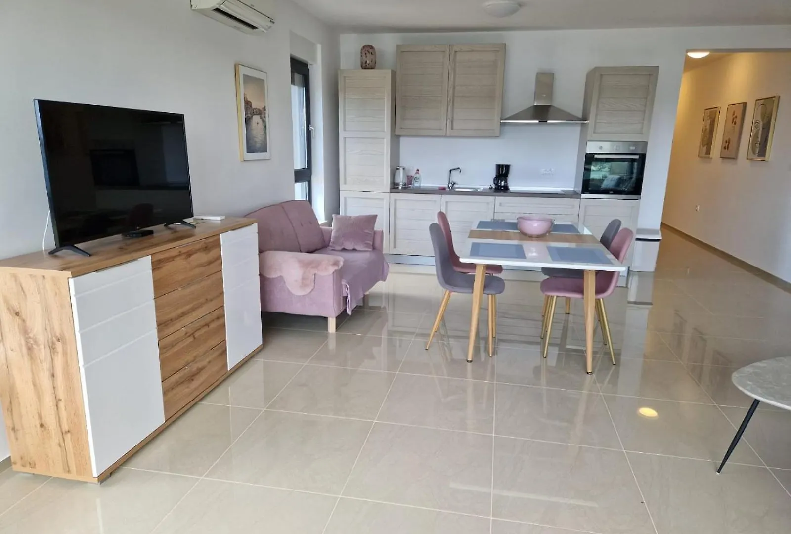 Apartman Hela S Direktnim Pogledom Na More I Zajednickim Bazenom Banjole 0*,